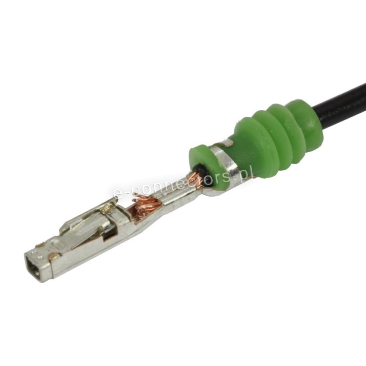 Prawidłowo zaciśnięty konektor MCON.JPG