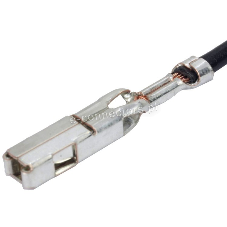 Poprawnie zaciśniety konektor Sicma.JPG