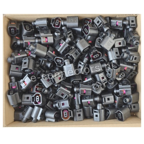 Obudowy 1J0973702.JPG